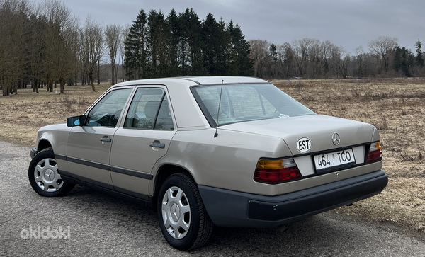 Mercedes-Benz 230 Youngtimer 2.3 100kW (фото #3)