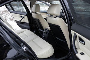 BMW 325 2.5 160kW (11 foto / 14)