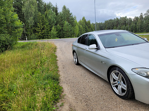 BMW F10 530 (3 foto / 5)