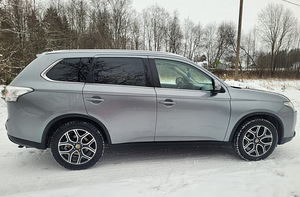 Mitsubishi outlander (1 foto / 5)