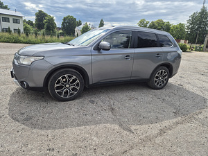 Mitsubishi outlander 2.3 110kw 7-kohta. (1 foto / 5)