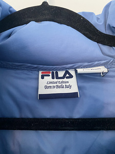 Fila jope (1 foto / 2)