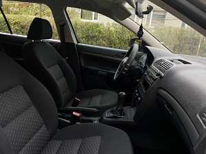 Skoda Octavia 2011 (10 foto / 11)