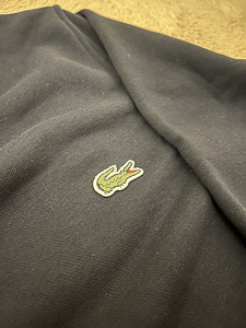 Lacoste (2 фото из 2)