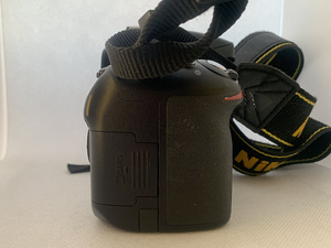 Nikon D3200 suurepärases seisukorras (5 foto / 10)
