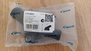 VW T4 jahutusvedeliku flants Vaico v10-8203 coolant flange (1 foto / 1)