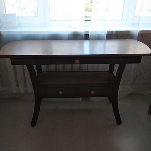 Ilus laud / abilaud / konsoollaud (2 foto / 3)