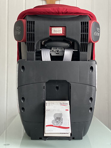 Müün Britax-Romer King II turvatooli (9-18 kg). (4 foto / 6)