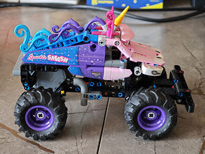 Lego Technic Monster Jam (2 foto / 6)