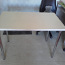 White wooden top, steel legs and frame, table (foto #1)