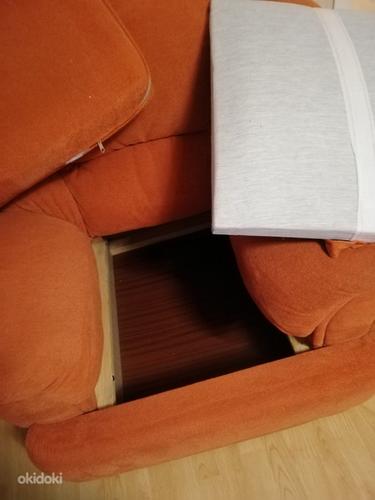 Диван-кровать и кресло (фото #4)