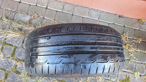 Летние шины Dunlop Sport Maxx RT MO 225/40/18 2 шт. (2 фото из 2)