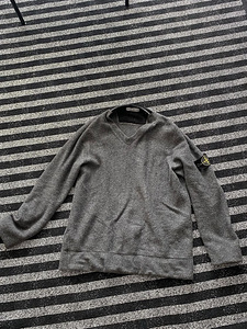 Stone island (2 фото из 3)