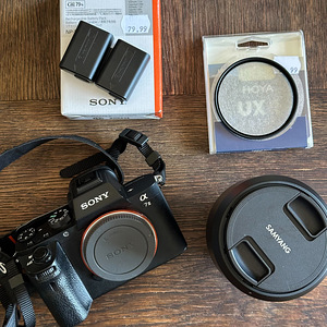 Камера Sony A7 II и объектив Samyang 85mm f/1.4 FE II