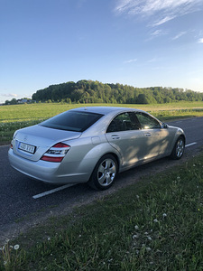 Mercedes-Benz S320 (5 foto / 13)