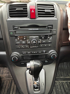 Honda CR-V (4 foto / 4)