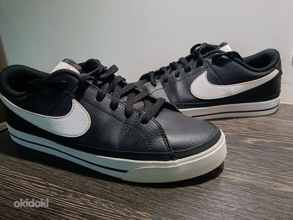 Nike кроссовки размер 40