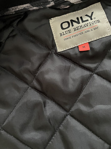 Tepitud bomber-jakk ONLY (6 foto / 6)