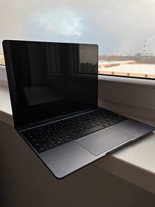 HUAWEI MateBook 13 2020 Intel 8GB + 512 GB (1 foto / 6)