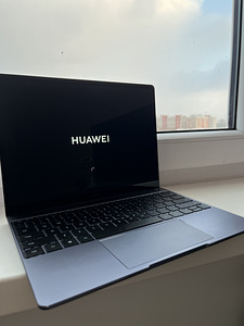 HUAWEI MateBook 13 2020 Intel 8GB + 512 GB (2 foto / 6)