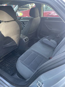 Volkswagen Jetta 2007 (4 foto / 8)