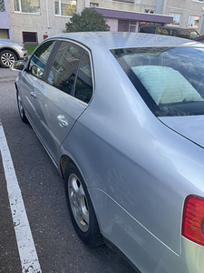 Volkswagen Jetta 2007 (5 foto / 8)