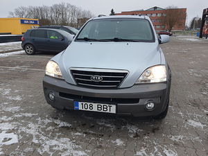 Kia Sorrento (1 foto / 9)