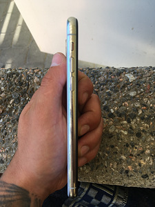 iPhone X 64gb (5 фото из 5)