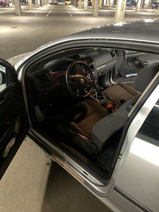 Volkswagen Golf MK5 2.0SDI (12 foto / 12)