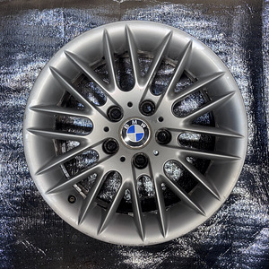 BMW диски R16 (4 фото из 5)