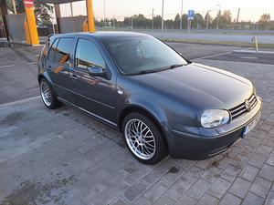 Volkswagen Golf 4 1.6 v16 (10 foto / 12)