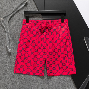 Gucci lühikesed püksid meestele (1 foto / 4)