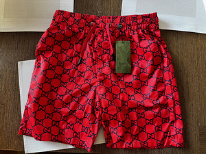 Gucci lühikesed püksid meestele (2 foto / 4)