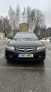 Honda Accord (3 фото из 6)