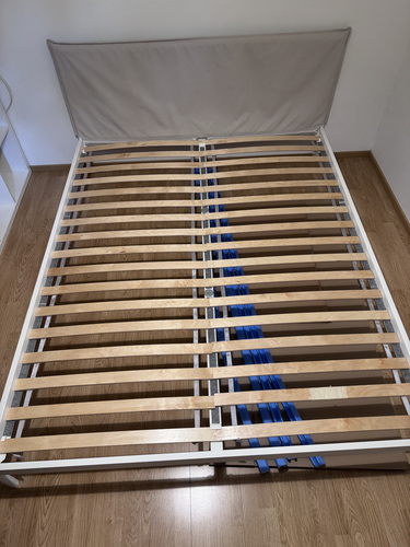 Müüa IKEA metallraam kangast peatsiga.