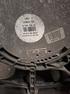 BMW E70 radiaatori ventilaator (2 foto / 4)