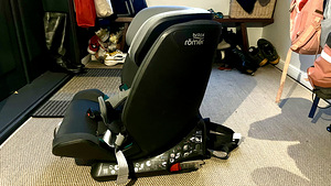 Britax Römer Advantafix car seat (2 foto / 5)