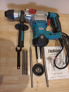 Perforaator ENEACRO SDS-Plus, 1500 W (8 foto / 10)