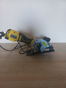 Ketassaag ENVENTOR 705W laseriga (5 foto / 10)