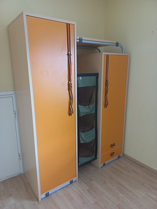 Продам Б/У комплект детской мебели (6 фото из 10)
