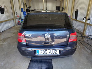 Volkswagen Golf Mk4 2000a (2 foto / 3)