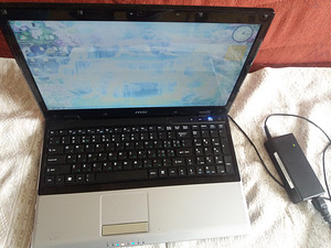 MSI CX620 (3 фото из 8)