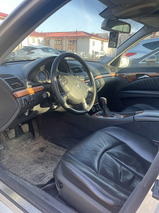 MERCEDES W211 E200 BENZIN (4 foto / 5)