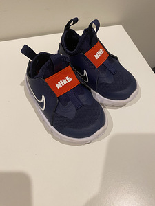 Детские кроссовки Nike 21 (5 фото из 5)