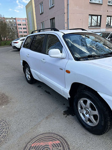 Продам машину (2 фото из 6)