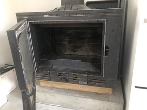 BRÜSSEL kamin/pliit + kaminasüdamik (2 foto / 3)