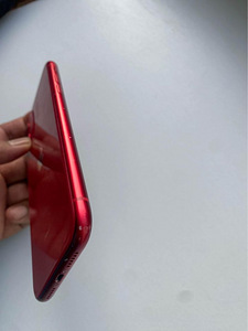 iPhone 11 (1 foto / 5)