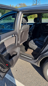 Audi Q7 3.0 TDI 176kW 7 seats (8 foto / 14)