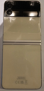Samsung Z Flip3 128Gb Кремовый (9 фото из 10)