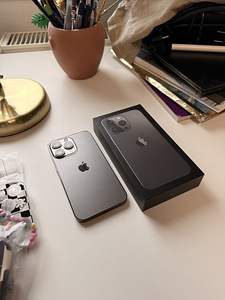 iPhone 13 pro (1 foto / 8)